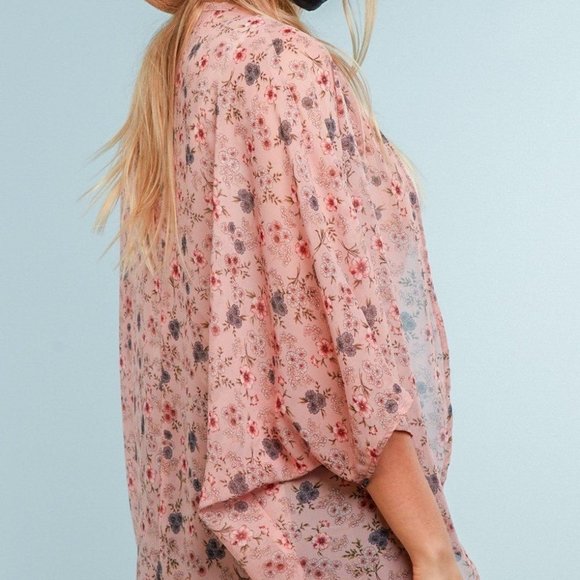 Blush Floral Short Sleeve Sheer Hi-Lo Kimono - Picture 3 of 4